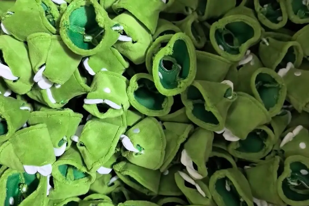 Custom anime plush accessories ribbons charms horns and small detail review