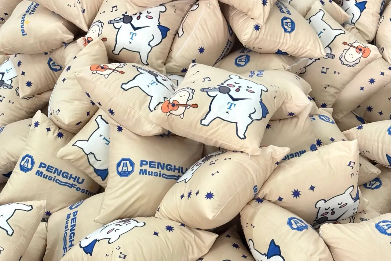Bulk printed square plush pillows with music festival cartoon design